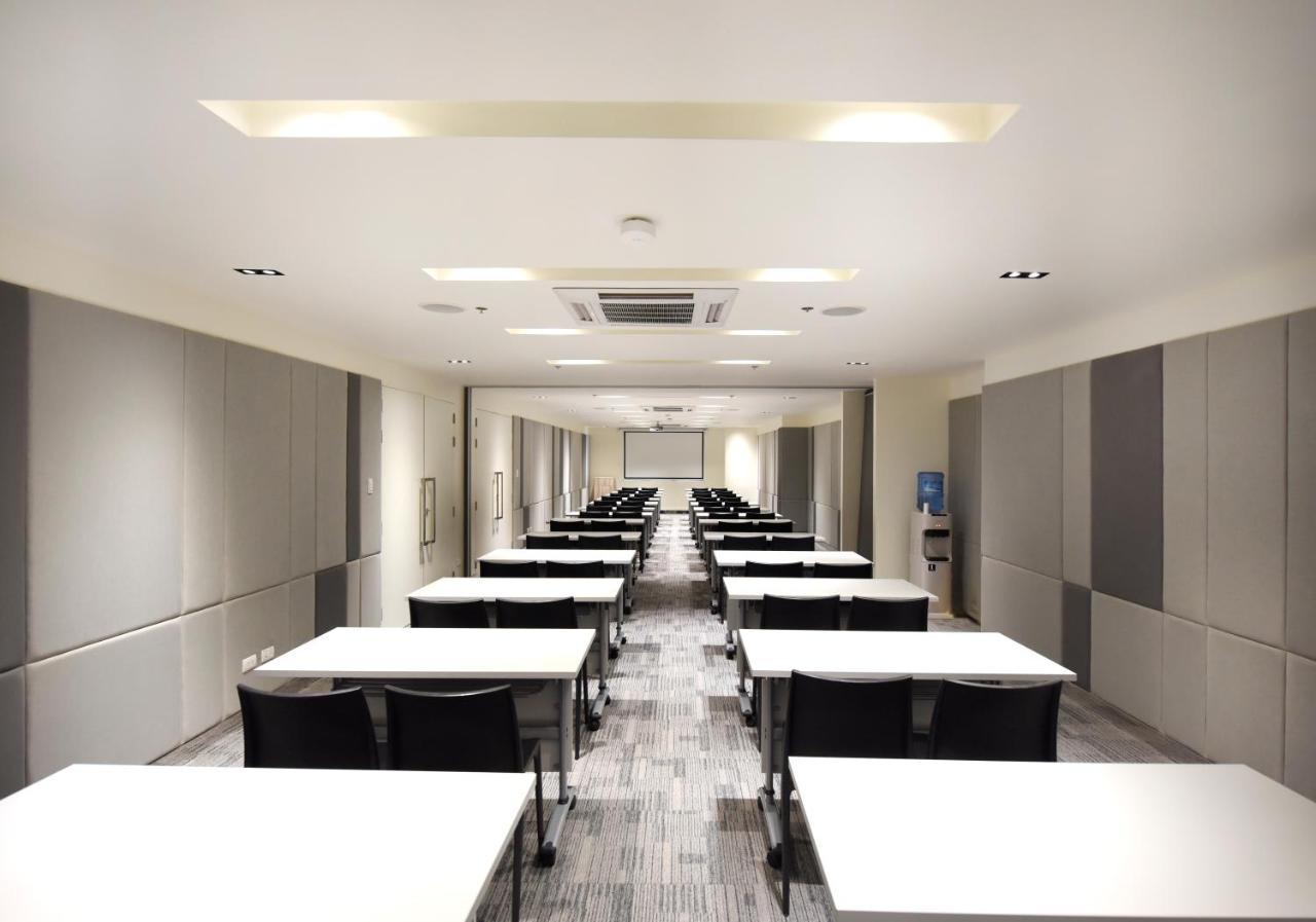 Hop Inn Hotel Tomas Morato קואזון סיטי מראה חיצוני תמונה