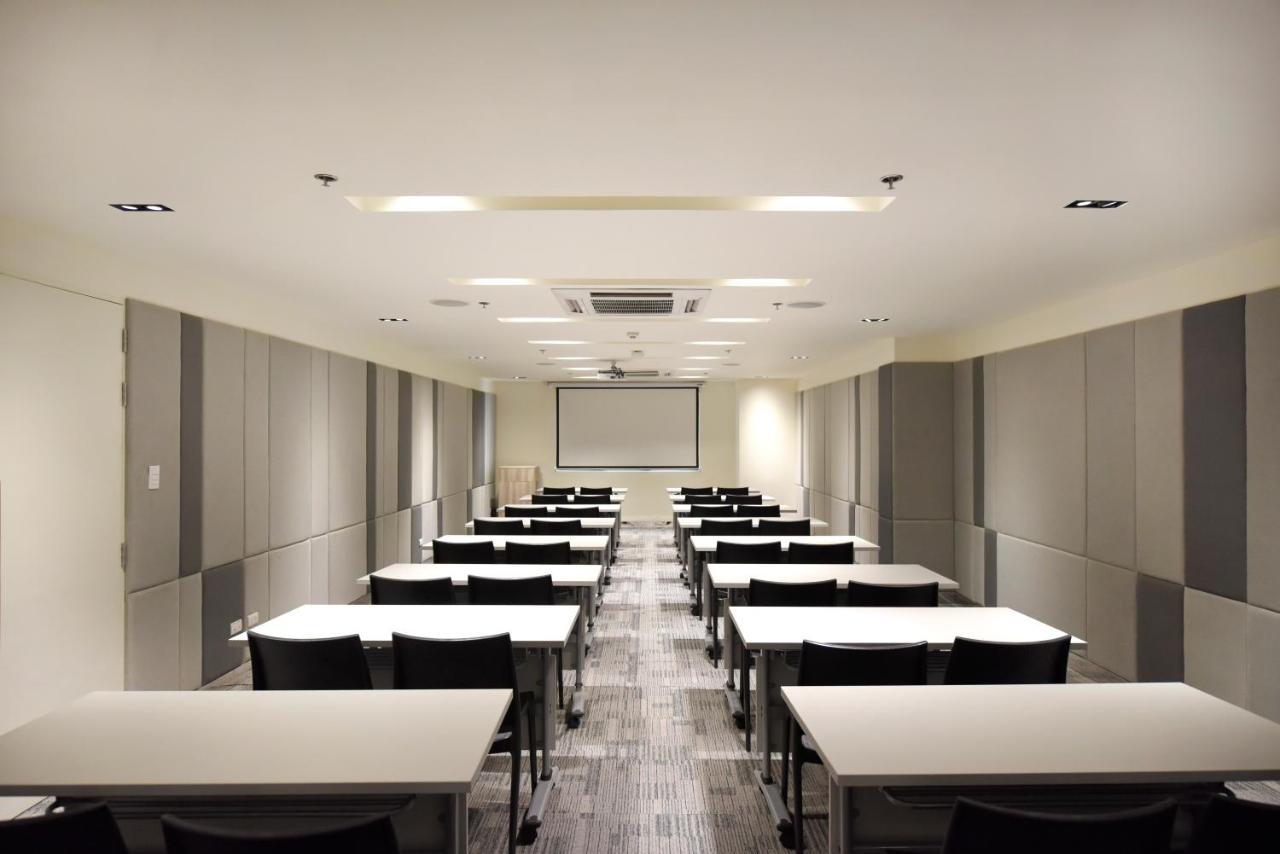 Hop Inn Hotel Tomas Morato קואזון סיטי מראה חיצוני תמונה