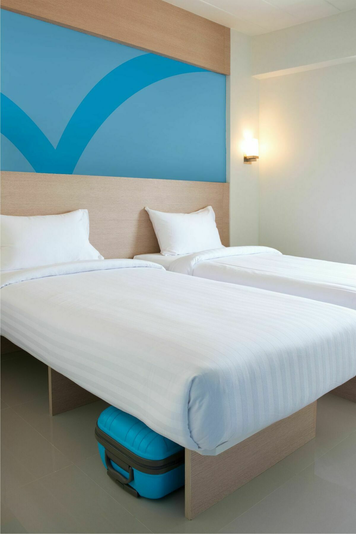Hop Inn Hotel Tomas Morato קואזון סיטי מראה חיצוני תמונה